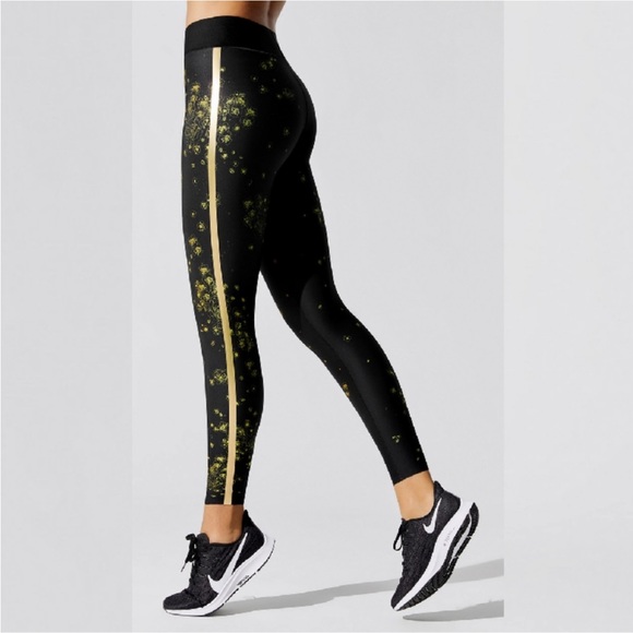 • Ultracor • Sprinter High Serendipity Athletic Work Out Legging Black Floral S - Picture 2 of 6